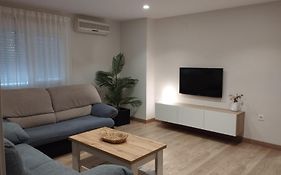 Apartamento Turistico Palacio De Los Deportes